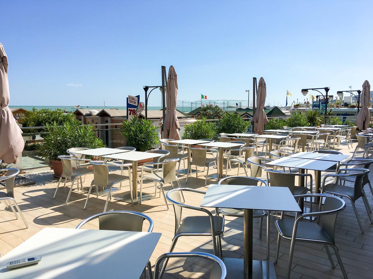 Hotel Excelsior Cattolica Luaran gambar