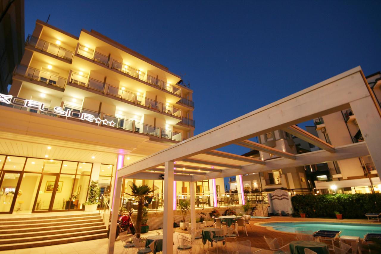Hotel Excelsior Cattolica Luaran gambar