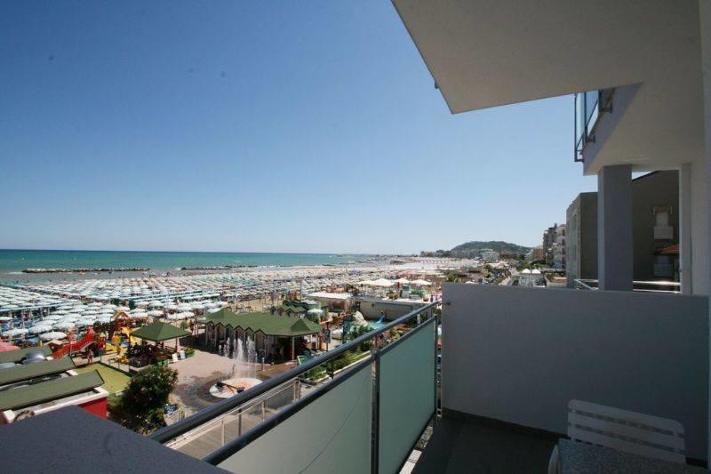 Hotel Excelsior Cattolica Luaran gambar